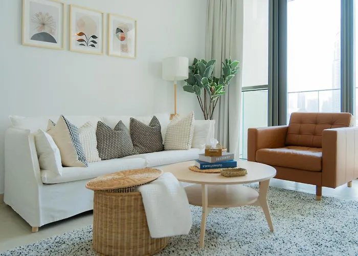 Elite Escape Holiday Home - 2 Bhk Getaway With Burj Khalifa View And Dubai Mall Access - 1507